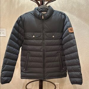 Fjallhaven Men's Greenland Puffer Liner Jacket Men’s size L. Great Jacket!!!